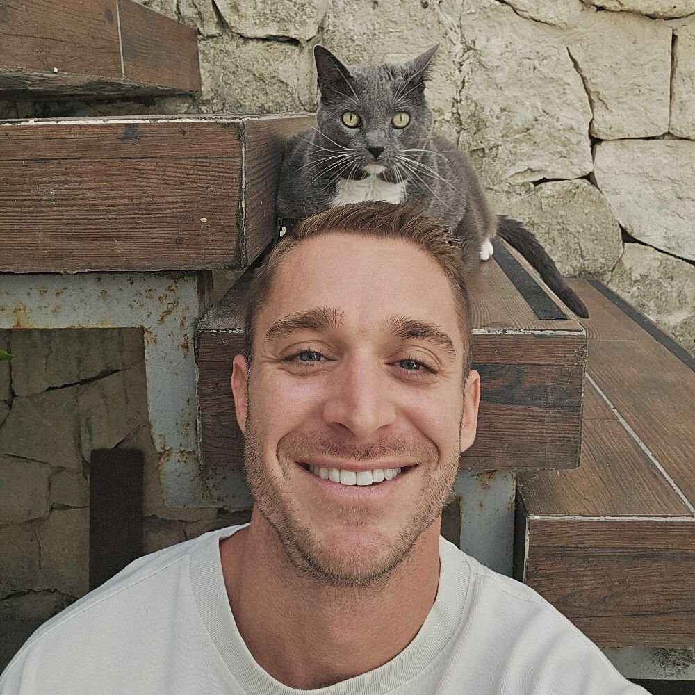 James, reefer trucking company owner in Chicago